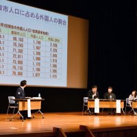 良好な共生社会実現へ　千葉大留学生と意見交換　双方の文化学び、音楽満喫も　香取署