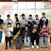 吹奏楽で町に活気を　小中高生在籍　アルソーレウィンドオーケストラ誕生　演奏披露へ垣根越え練習　東庄