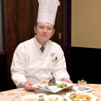 「自信を持って提供できます」と話す若林・京成ホテルミラマーレ総料理長
