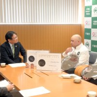 仏伝統料理「パテ・クルート」選手権　石本夫妻世界３位　千葉市中央区「ル・クール」　市長に報告「次こそ優勝」