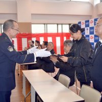 警察業務協力　３４人に感謝状　四街道署