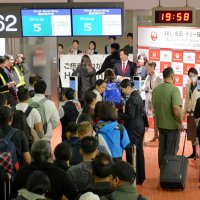 中国旅客数４割減　国際線は前年並み維持　太平洋やアジア線が成長　成田空港１月