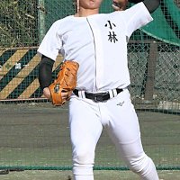 七色変化球で手球　小林冠太投手　【聖地へ挑む　専大松戸ナインいざ甲子園】
