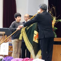 那古小、船形小で閉校式　学びやに「ありがとう」　最後の校歌、明治からの歴史に幕　館山