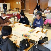 中学生と町議がまちの今後語る　御宿でワークショップ