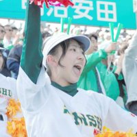 １２人のチアリーディング部員も迫力の応援を披露した