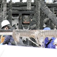【速報】茂原で住宅全焼　焼け跡の女性遺体に刃物のようなもの刺さる　住人は２人か、ともに連絡取れず　千葉県警捜査