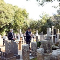 郷土の先覚者しのぶ　幽学墓前祭、３０人が献花　旭