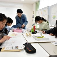 「ふしぎな海のいきもの」　千葉市　来春オープンＳＣ壁画　児童考案、芸術家と稲毛高生が助言