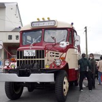 レトロバスで市内満喫　プラレールやライブ演奏も　春の国吉駅まつり　いすみ市