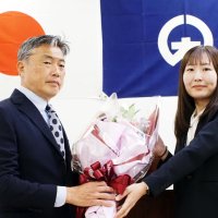 「まちづくり一歩前へ」　渡辺市長が４期目初登庁　木更津