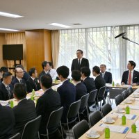自民議連機能強化で提言案　「骨太方針」盛り込み目指す