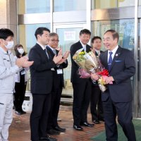 山武・松下市長が退任　２期８年職員に「市の振興に努めて」