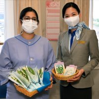 スズランで「幸せに」　ＡＮＡ客室乗務員、患者に送る　成田赤十字病院