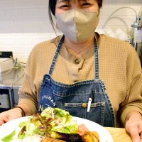 特産レンコン存分に　給食の長南丼をアレンジ　ちょうなんプレート（長南町）　【房総グルメ探訪】（１）