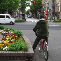 自転車「青切符」導入１カ月　千葉県内６１件、一時不停止最多　車道通行、不安根強く　ルール浸透、なお課題