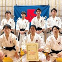 男子団体演武優勝の桜林Ａ
