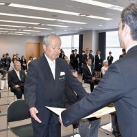 長年の地域貢献感謝　千葉県庁で叙勲・褒章伝達式