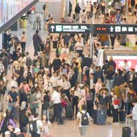 ２５年度　成田旅客２期連続４０００万人超　国際線発着、最多２０万５９９０回　アジア方面の路線好調