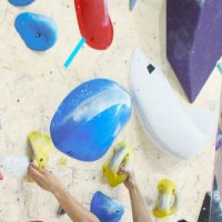安楽が優勝　クライミング