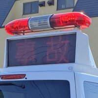 単独事故か、ガードレール衝突　バイクの女性死亡　成田の国道４０８号